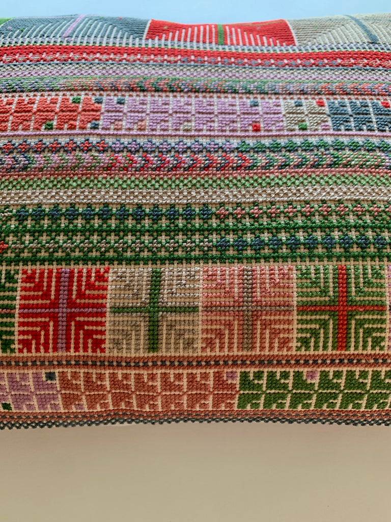 Hanan - Crimson & Emerald